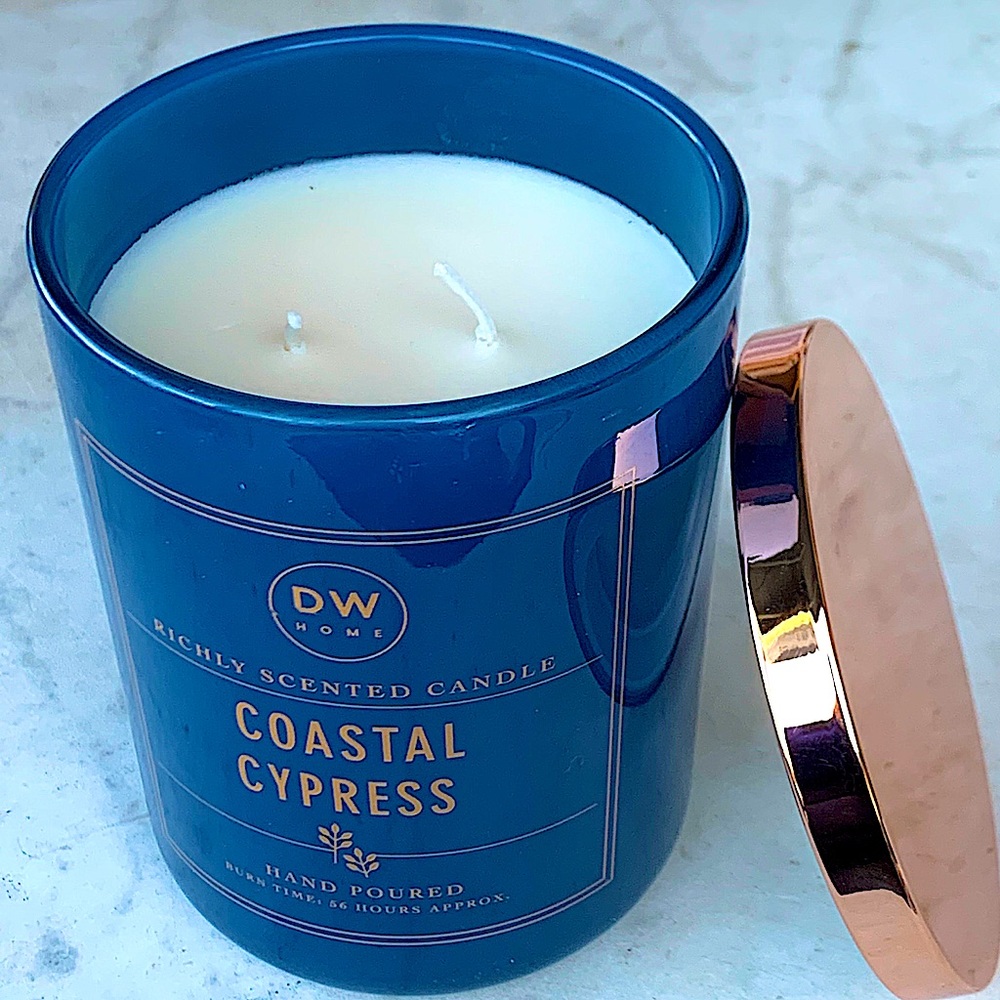 DW HOME CANDLE COASTAL CYPRESS RICHLY SCENTED NEW 15.1 oz 2 WICK